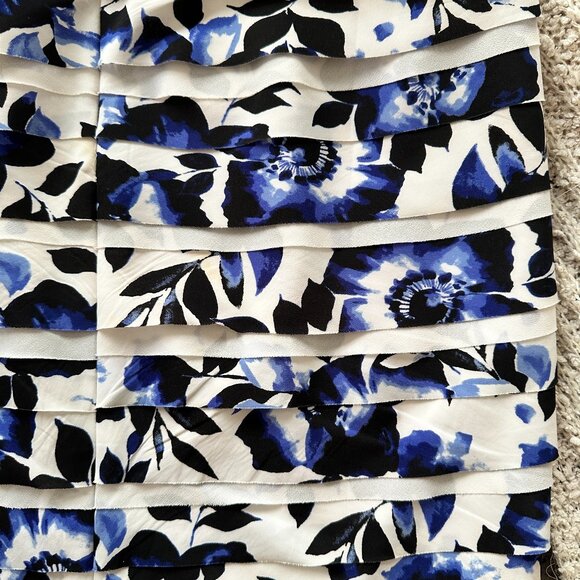 White House Black Market Floral Ruffle Pencil Skirt - Picture 7 of 10